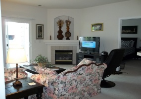 4645 Hahns Peak, Loveland, Colorado, United States 80538, 2 Bedrooms Bedrooms, ,2 BathroomsBathrooms,Townhome,Furnished,Lakeshore at Centerra,Hahns Peak,1,1494
