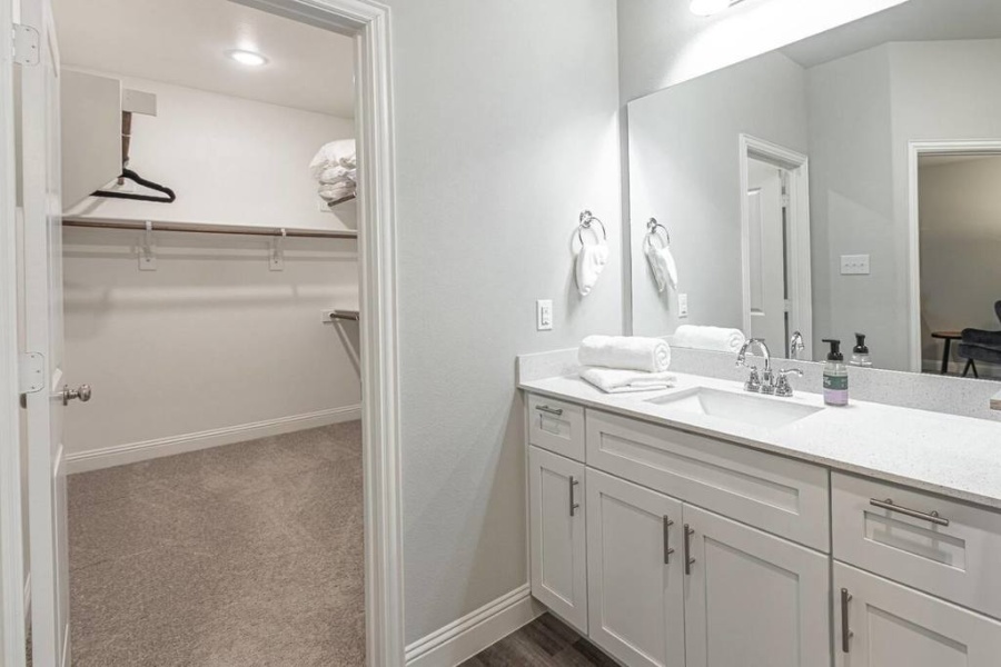 1537 Windermere Way, Farmer\'s Branch, Texas, United States 75234, ,House,Furnished,Windermere Way,2361
AvenueWest | Managed Corporate Housing | 1537 Windermere Way, Farmer\'s Branch, Texas, United States 75234
Las Colinas, Corporate Housing, Furnished Rental, Temp Housing, Dallas, Frisco, Plano