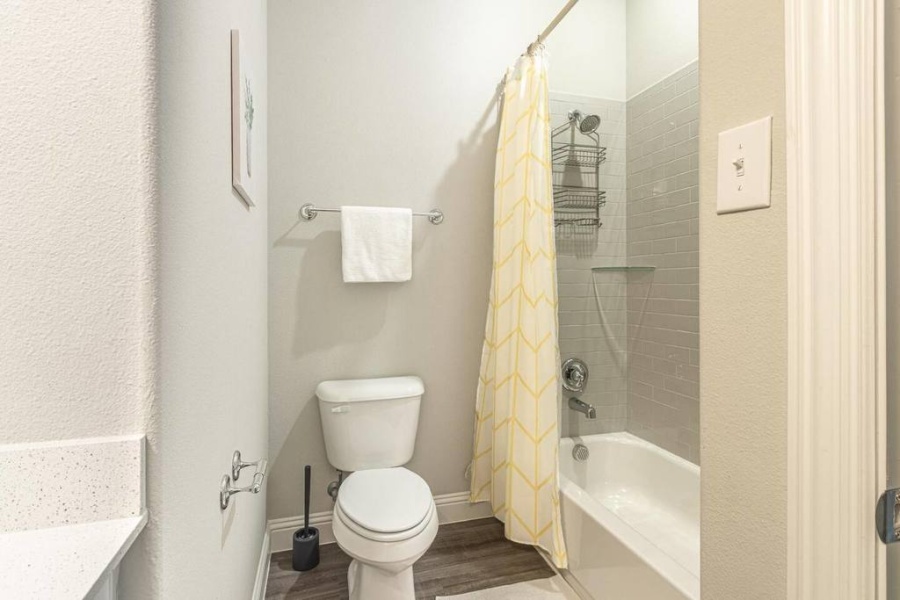 1537 Windermere Way, Farmer\'s Branch, Texas, United States 75234, ,House,Furnished,Windermere Way,2361
AvenueWest | Managed Corporate Housing | 1537 Windermere Way, Farmer\'s Branch, Texas, United States 75234
Las Colinas, Corporate Housing, Furnished Rental, Temp Housing, Dallas, Frisco, Plano