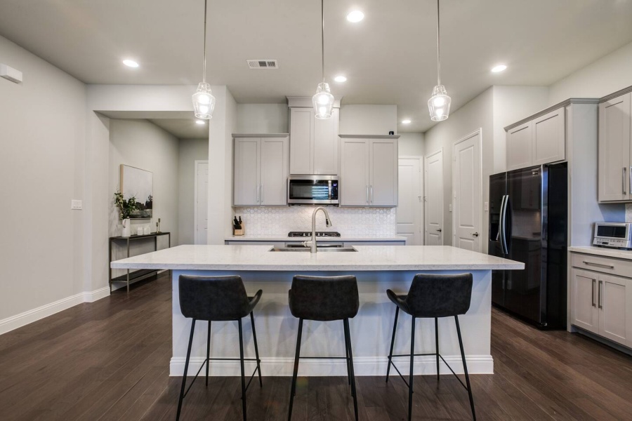 Dallas, Texas, United States 75252, 3 Bedrooms Bedrooms, ,2.5 BathroomsBathrooms,Townhome,Furnished,2397
Las Colinas, Corporate Housing, Furnished Rental, Temp Housing, Dallas, Frisco, Plano